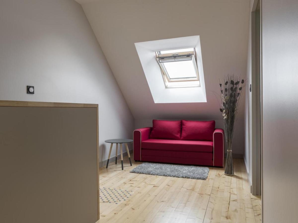 Gite Renove Avec Terrasse, Poele A Bois Et Wifi A Chapeau - Fr-1-489-79 Dış mekan fotoğraf
