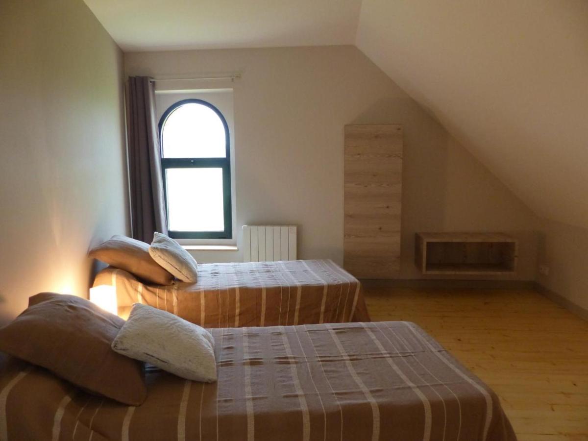 Gite Renove Avec Terrasse, Poele A Bois Et Wifi A Chapeau - Fr-1-489-79 Dış mekan fotoğraf