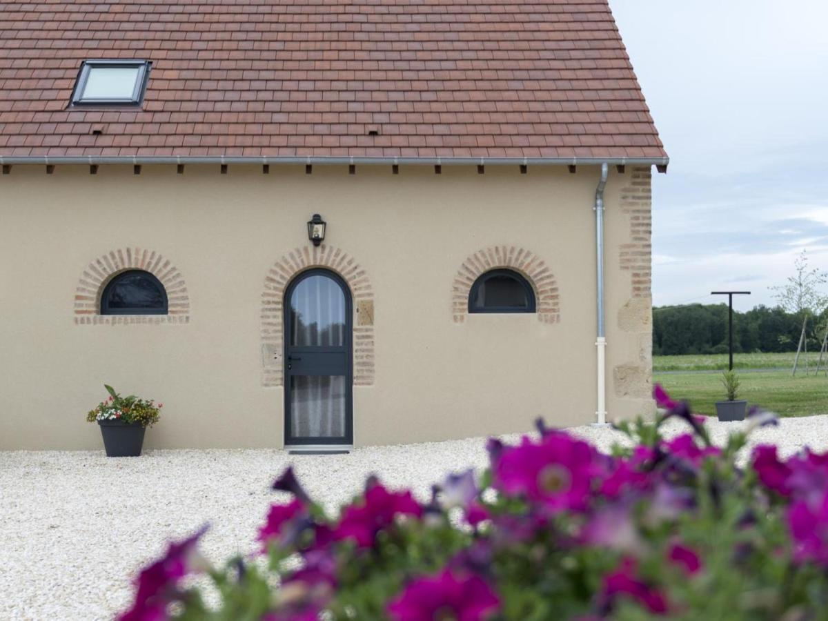 Gite Renove Avec Terrasse, Poele A Bois Et Wifi A Chapeau - Fr-1-489-79 Dış mekan fotoğraf